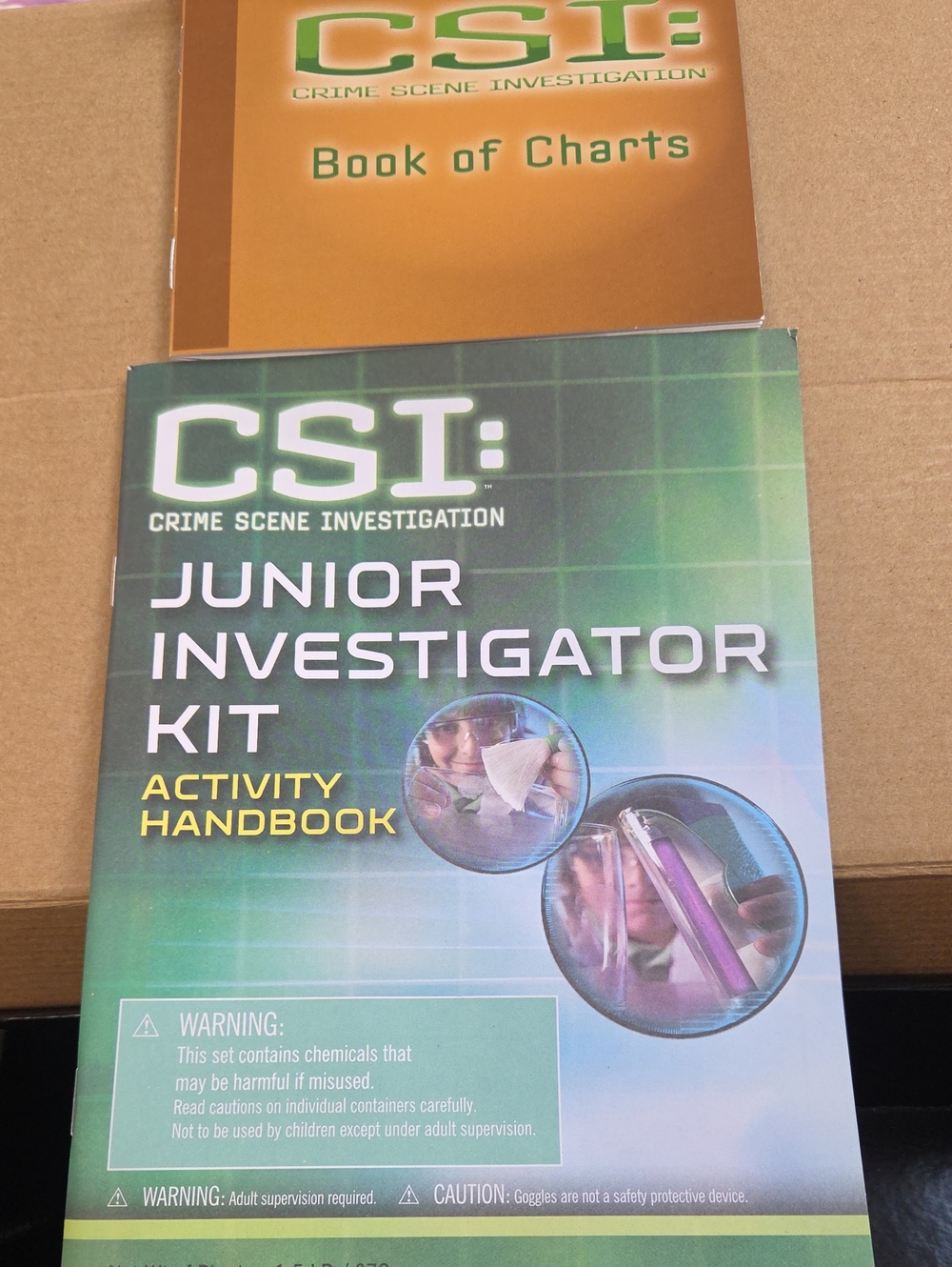CSI Junior Investigator Kit Activity Handbook - Green Handbook